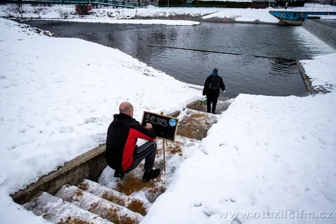 Reportáž Deník.cz o otužování ve FM 9.12.2023 — fotografie 6