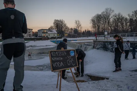 V lednu v ledu — fotografie 12