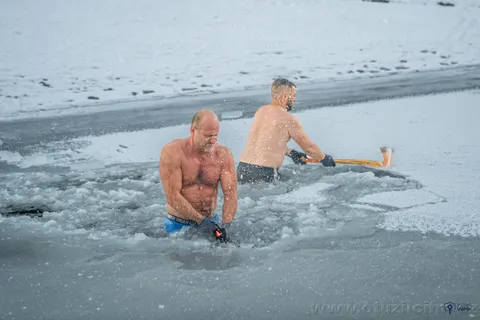 V lednu v ledu — fotografie 21