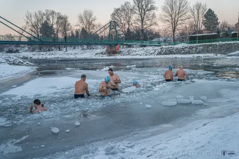 V lednu v ledu — fotografie 36