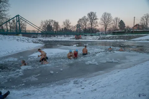 V lednu v ledu — fotografie 37
